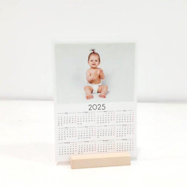 Calendario A5 vertical personalizado + Peana