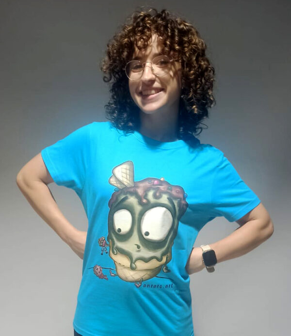 camiseta-divertida-modelo-holy