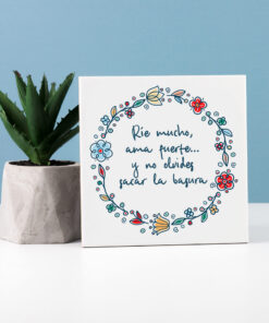 Azulejo Decorativo Rie Mucho